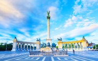 Budapesti városnézés és színház PROGRAM *****